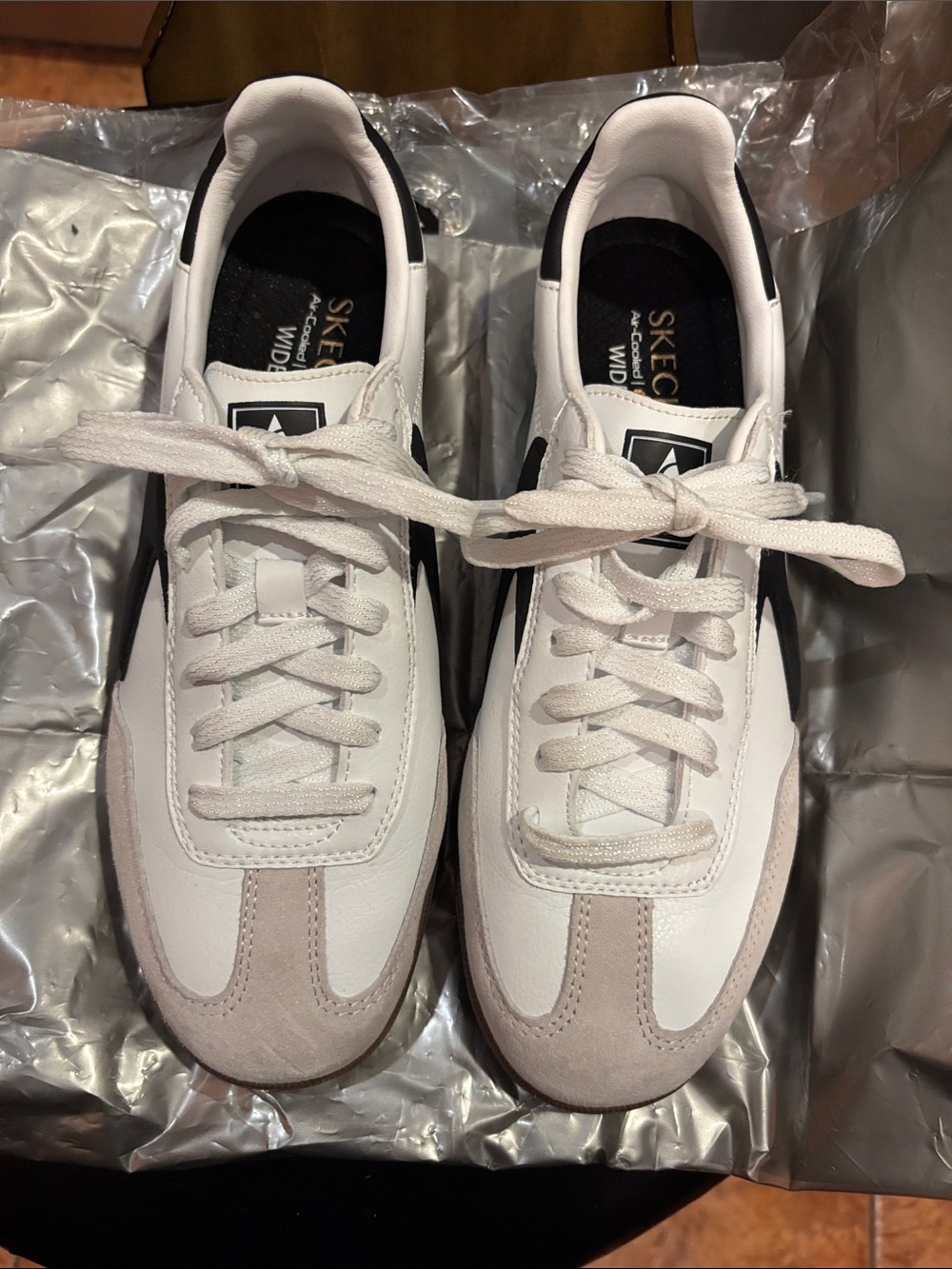 Skechers White & Light Taupe Lace-Up Sneakers